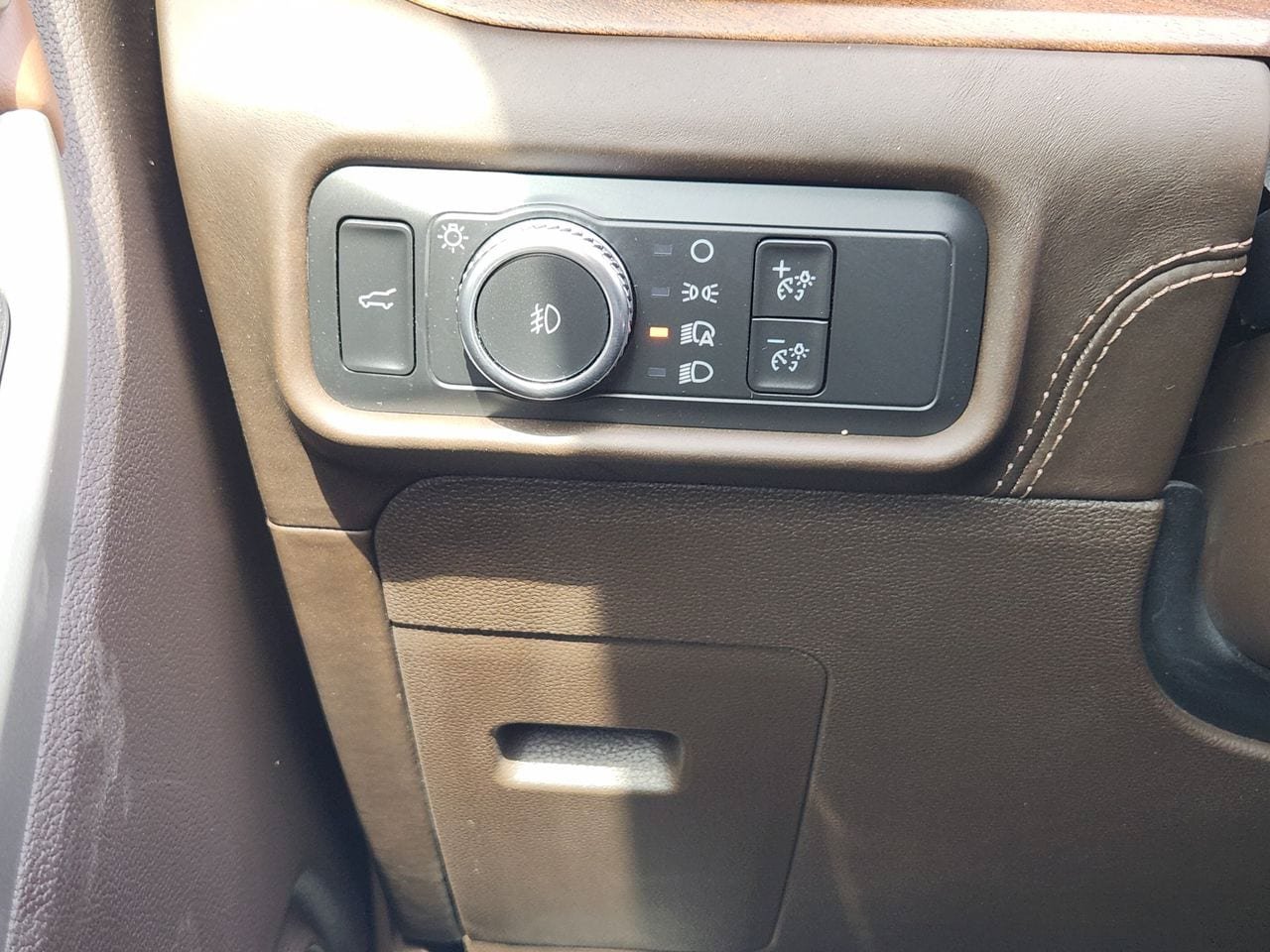 Used 2022 Ford Explorer King Ranch RWD image 20