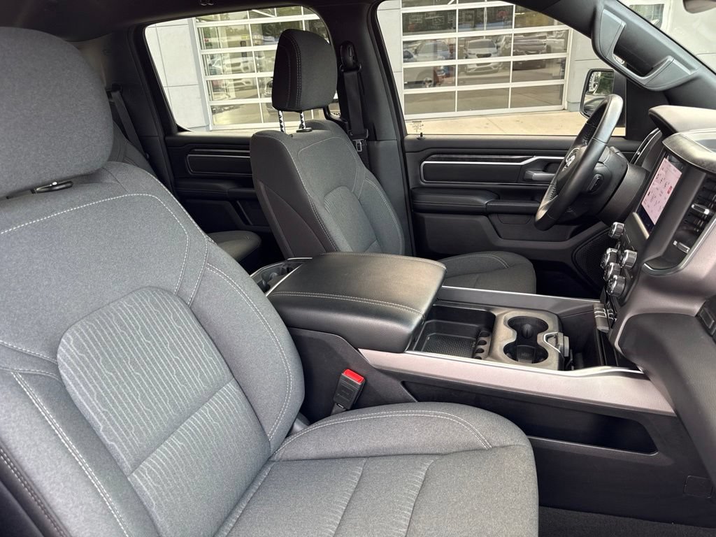 Used 2024 RAM 1500 Big Horn AWD/4WD image 39