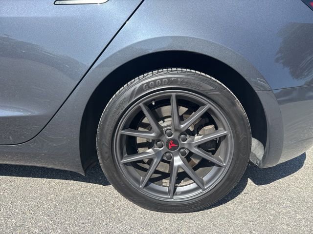 Used 2023 Tesla Model 3 Standard Range image 16