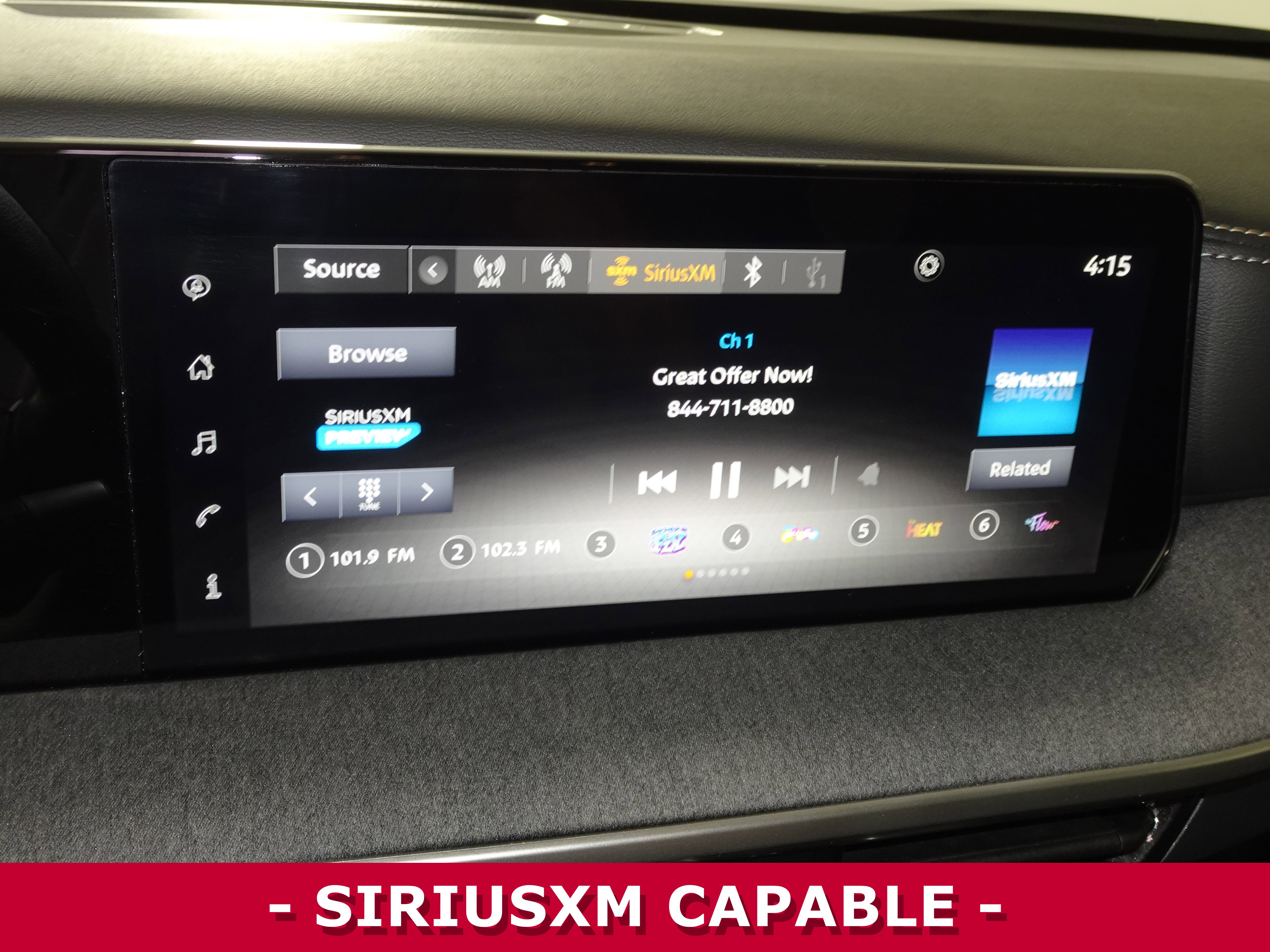 Certified 2025 Nissan Kicks SV image 9