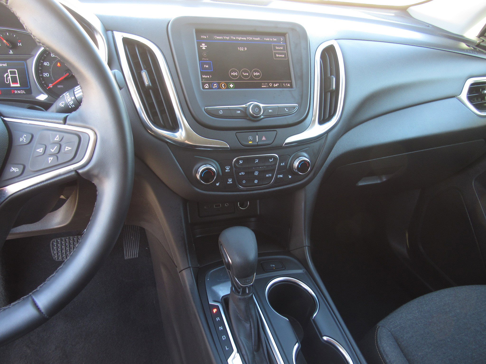 Used 2024 Chevrolet Equinox LT image 19