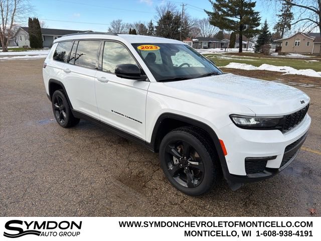 Used 2023 Jeep Grand Cherokee L Limited w/ Luxury Tech Group II image 2