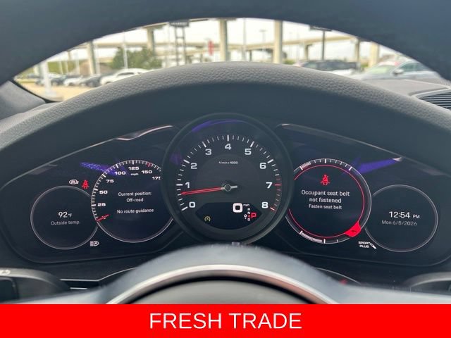 Used 2022 Porsche Cayenne Platinum Edition AWD/4WD image 25