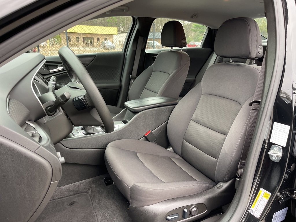 Used 2024 Chevrolet Malibu LT image 18