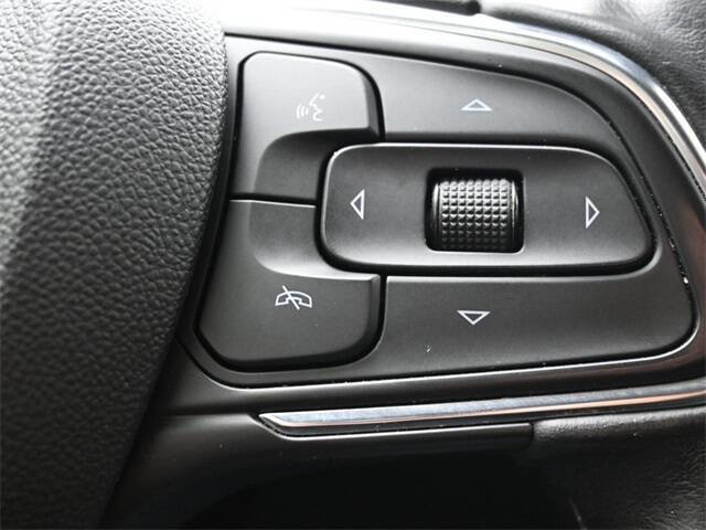 Used 2021 Buick Envision Essence w/ Technology Package I image 27