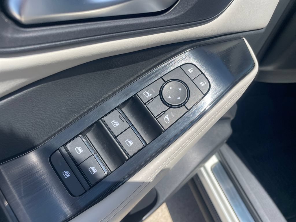 Certified 2023 Nissan Rogue SV w/ SV Premium B Package FWD image 11