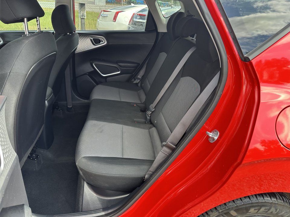 Used 2020 Kia Soul LX FWD image 16