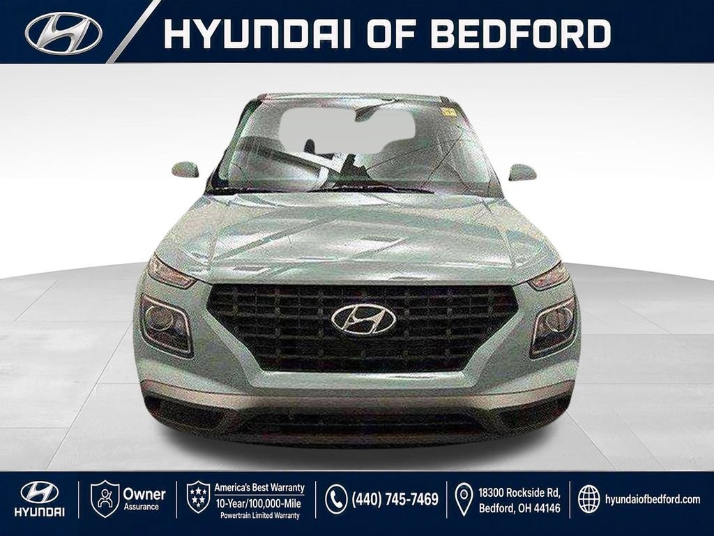 Certified 2026 Hyundai Venue SE FWD image 2