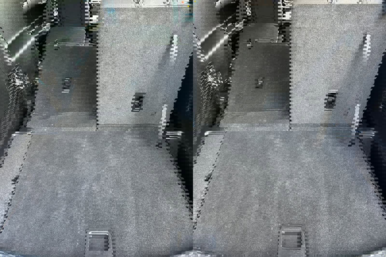 Used 2022 Ford Explorer XLT w/ Class IV Trailer Tow Package image 17