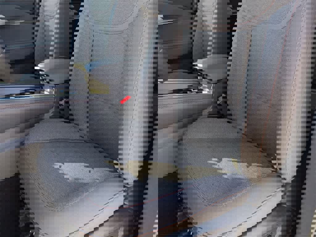 New 2026 Ford Explorer Active image 17