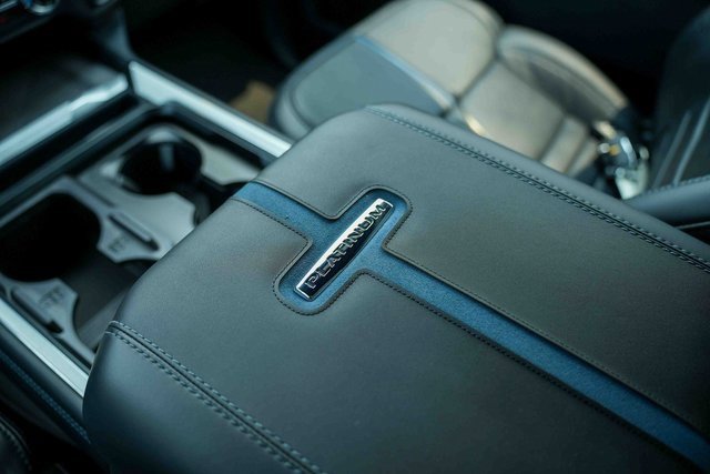 Used 2025 Ford F450 Platinum image 46