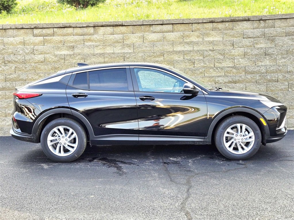 New 2025 Buick Envista Preferred w/ Convenience I Package image 2