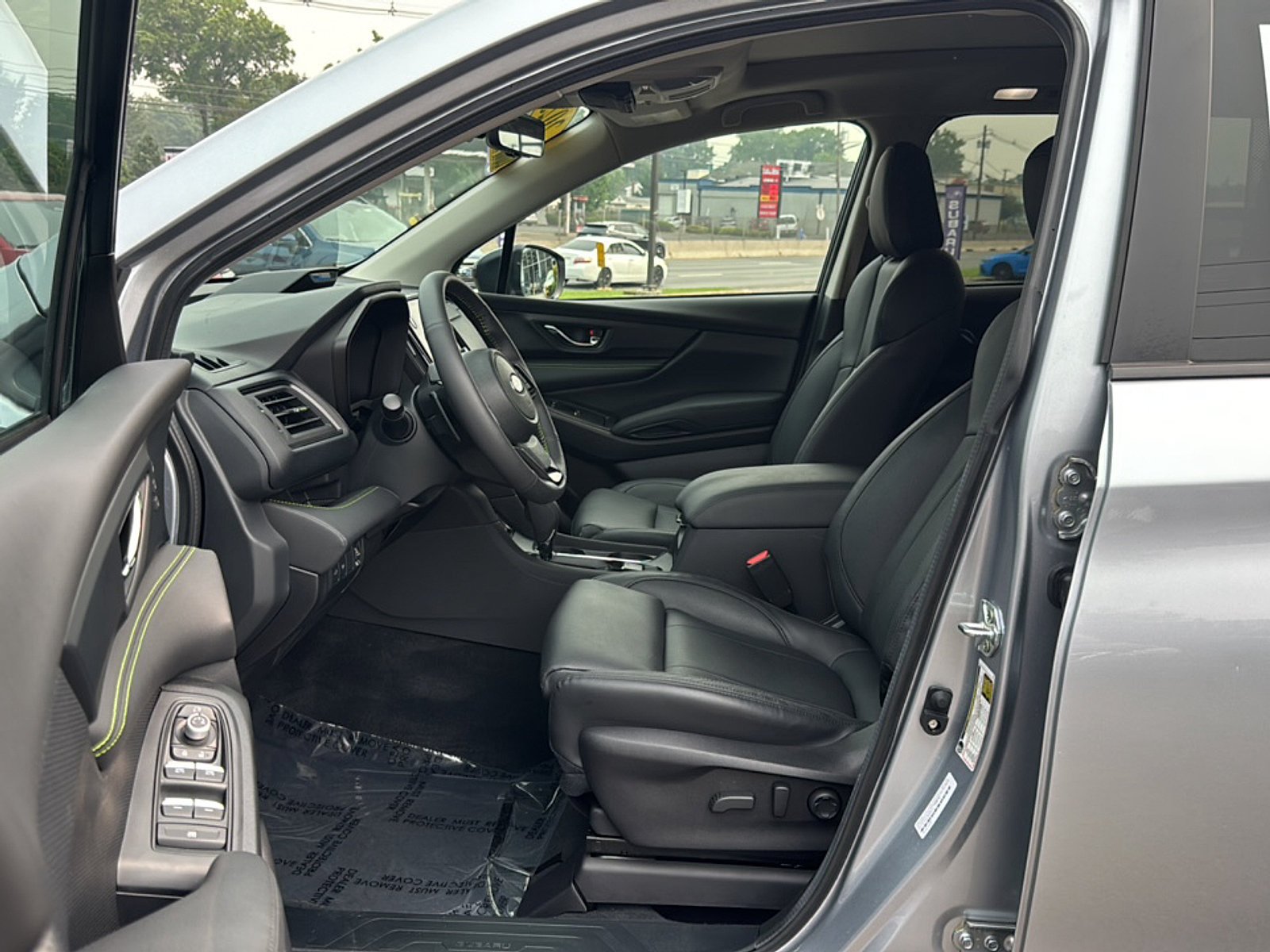 Used 2025 Subaru Ascent Bronze Edition w/ Onyx Package AWD/4WD image 12