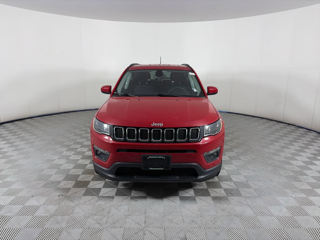 Used 2021 Jeep Compass Latitude FWD image 2