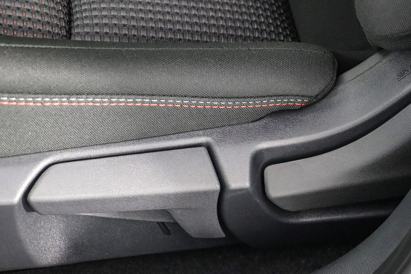 New 2027 Nissan Sentra SR w/ Floor Mat Package FWD image 22