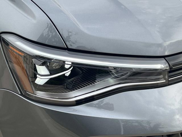 New 2026 Volkswagen Taos S FWD image 7