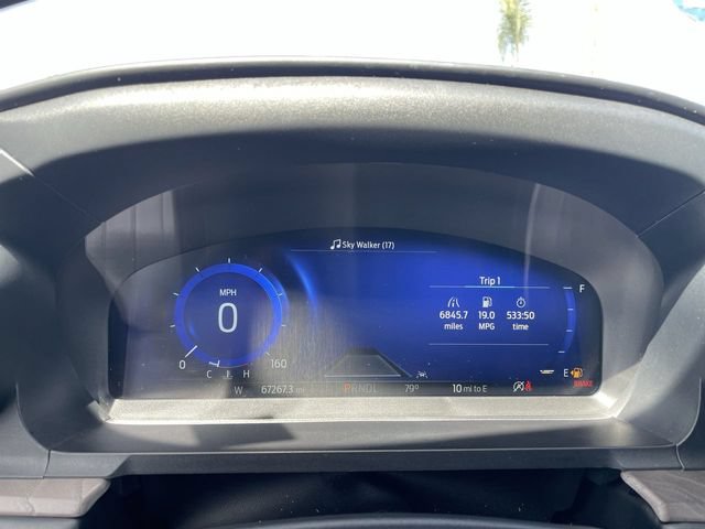 Used 2022 Ford Explorer Platinum w/ Equipment Group 601A AWD/4WD image 11