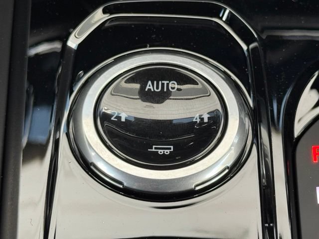 New 2026 Chevrolet Colorado LT w/ LT Convenience Package AWD/4WD image 16