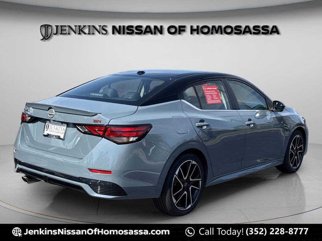 Certified 2025 Nissan Sentra SR w/ SR Premium Package image 3