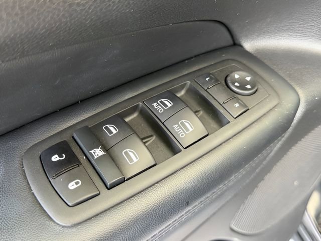Used 2022 Jeep Grand Cherokee Laredo X RWD image 14