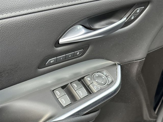 Certified 2023 Cadillac XT4 Premium Luxury w/ Cold Weather Package image 27