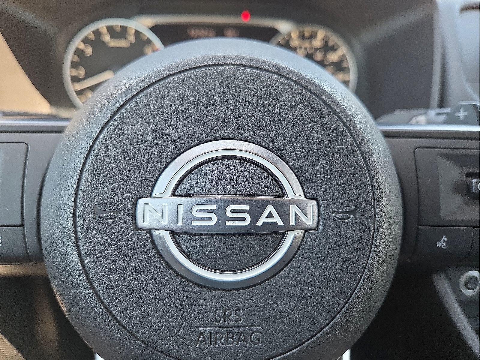Used 2023 Nissan Rogue S AWD/4WD image 22