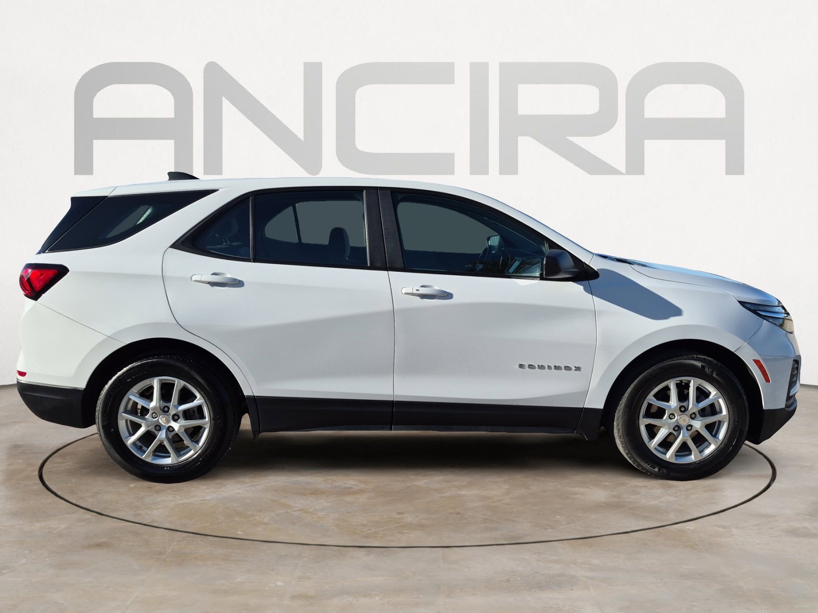 Used 2024 Chevrolet Equinox LS image 11