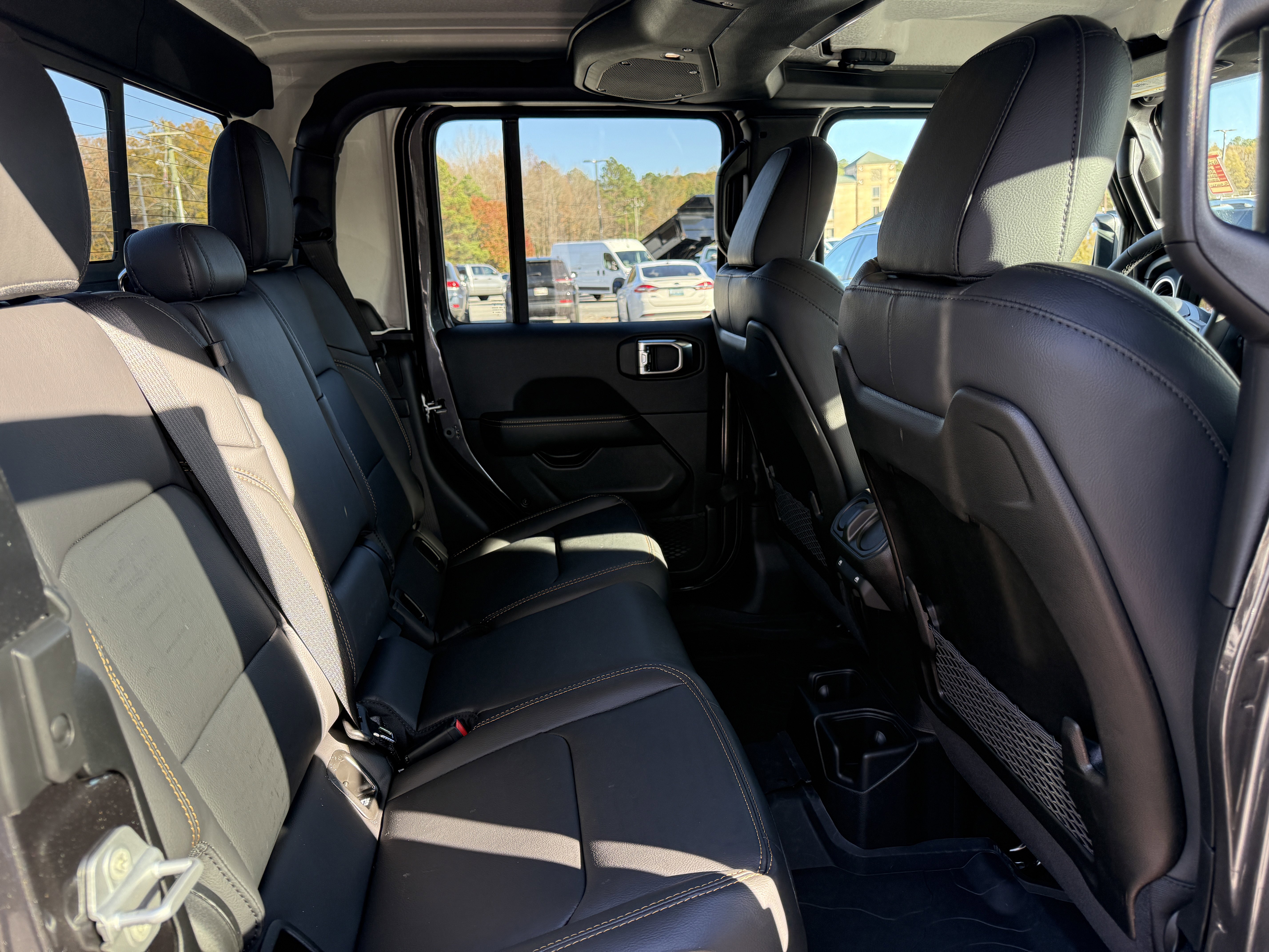 New 2025 Jeep Gladiator Sport image 17