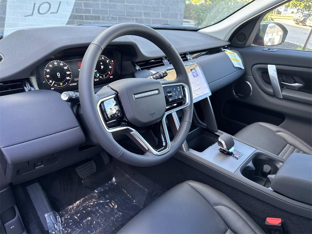 New 2025 Land Rover Discovery Sport S image 21