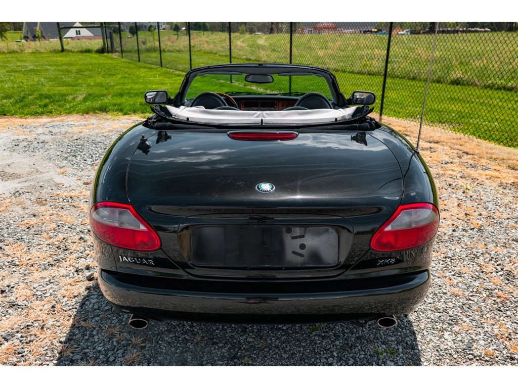 Used 1998 Jaguar XK8 Convertible image 12