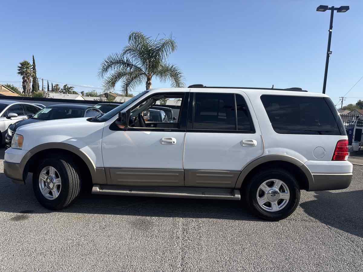 Used 2004 Ford Expedition Eddie Bauer AWD/4WD image 2