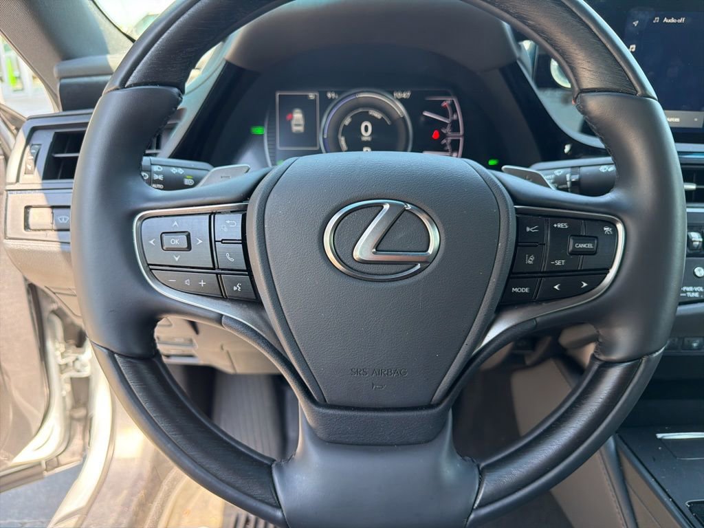Certified 2025 Lexus ES 300h w/ Luxury Package FWD image 26