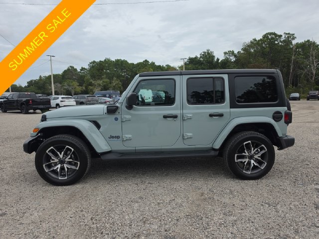 Certified 2024 Jeep Wrangler Unlimited w/ Convenience Group AWD/4WD image 6