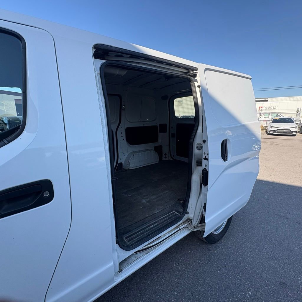 Used 2020 Nissan NV200 S w/ Back Door Glass Package image 11