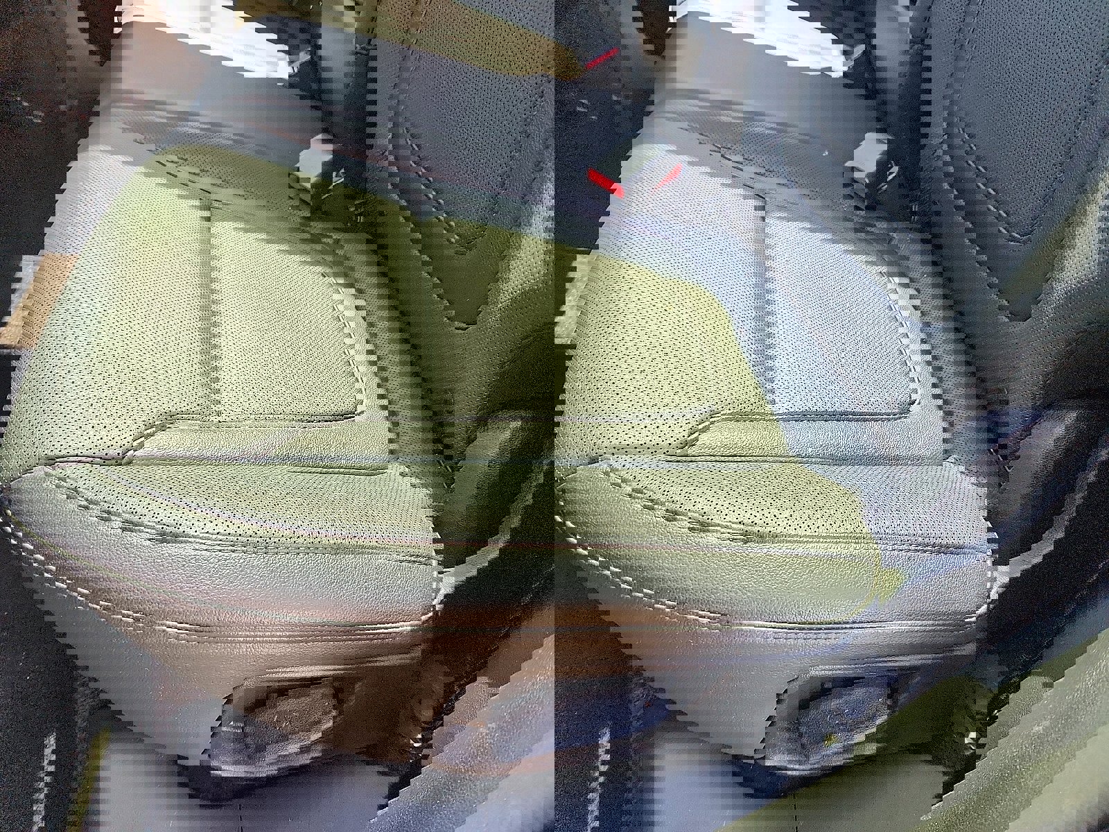 Used 2022 Hyundai Tucson Limited w/ Winter Package image 27