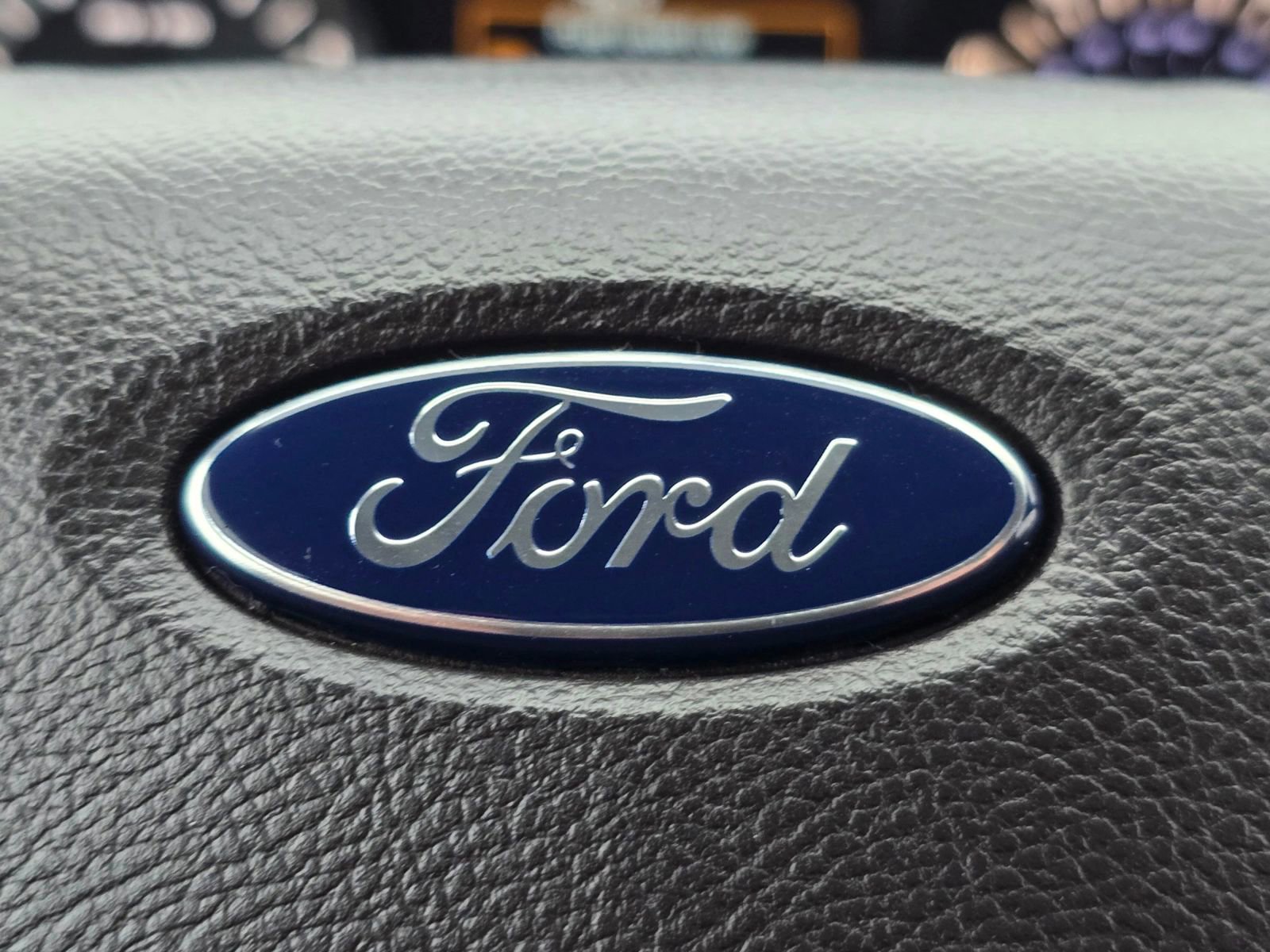 Used 2016 Ford Fusion SE FWD image 25