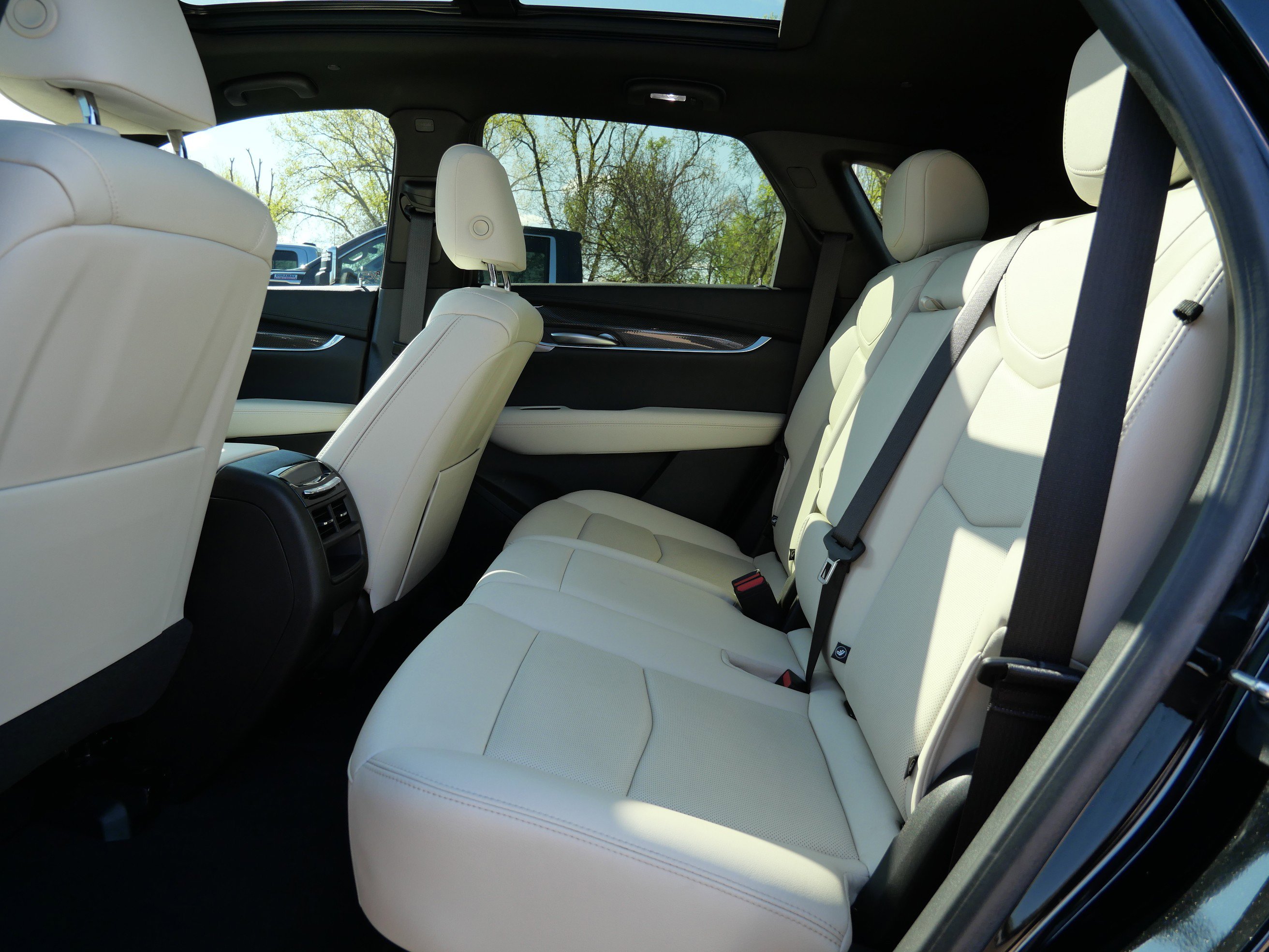 Used 2023 Cadillac XT5 Sportv w/ Technology Package AWD/4WD image 16