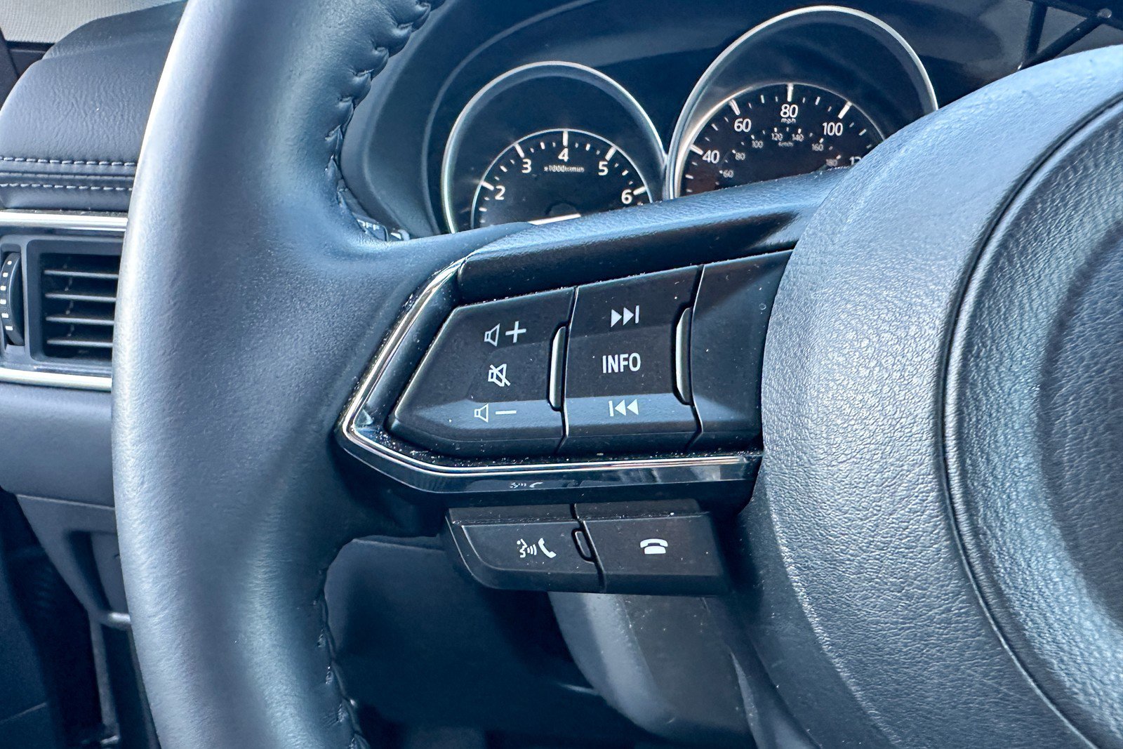 Certified 2025 MAZDA CX-5 AWD 2.5 S w/ Preferred Package image 14