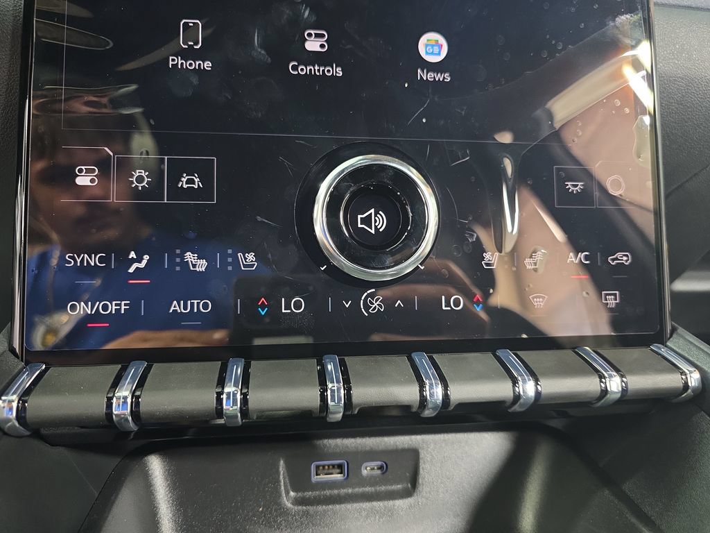 New 2026 GMC Terrain Elevation w/ Elevation Premium Package AWD/4WD image 20