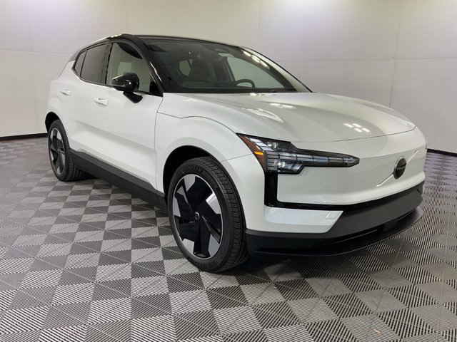 New 2026 Volvo EX30 Plus w/ Protection Package Premier AWD/4WD image 3