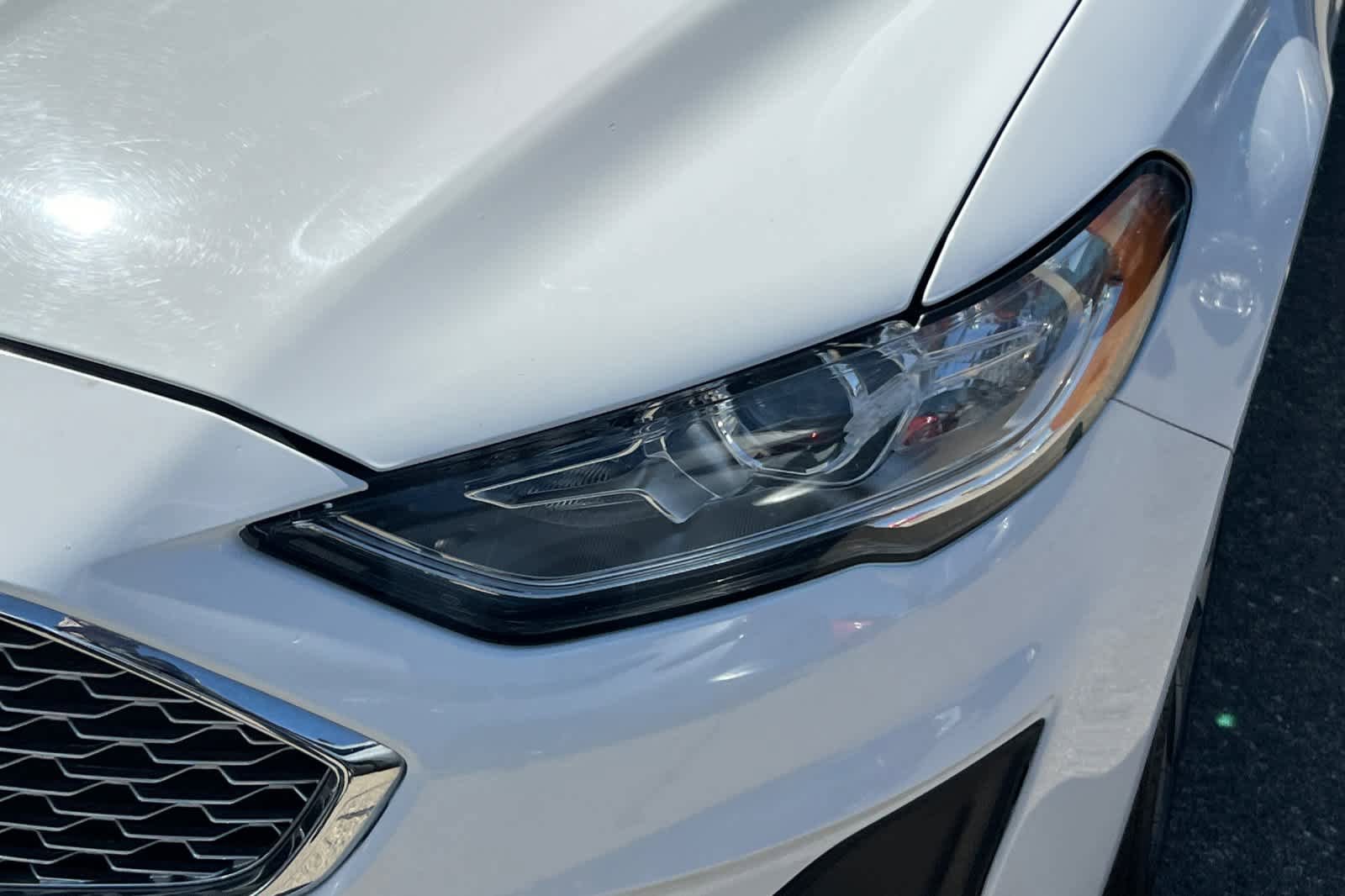Used 2020 Ford Fusion SE image 11