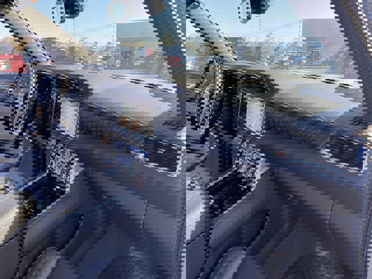 Certified 2023 GMC Yukon XL Denali image 30