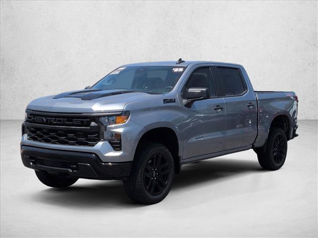 Used 2025 Chevrolet Silverado 1500 Custom Trail Boss w/ Turbomax Blackout Package AWD/4WD video 4