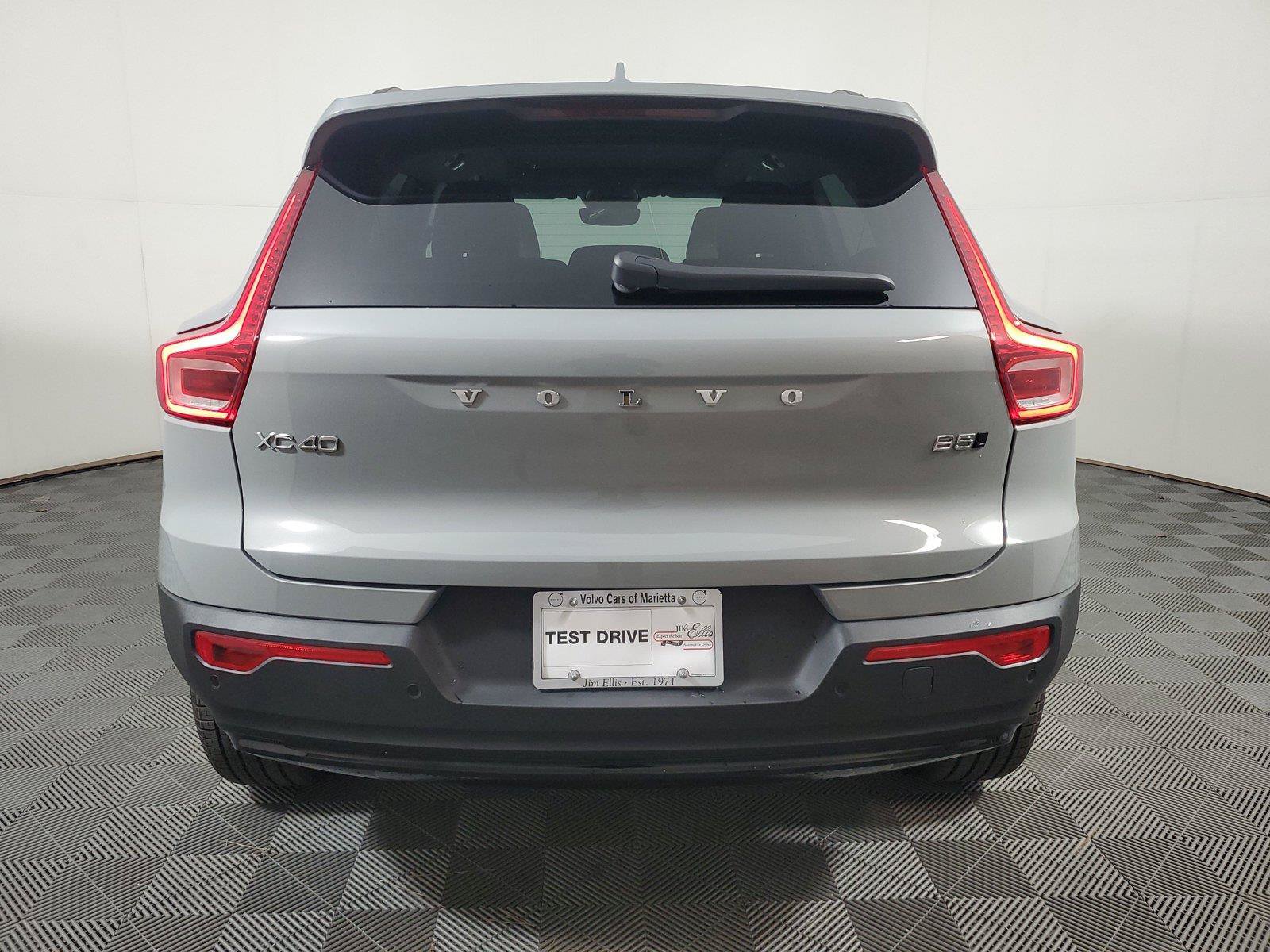 New 2026 Volvo XC40 B5 Plus w/ Protection Package Premier AWD/4WD image 5
