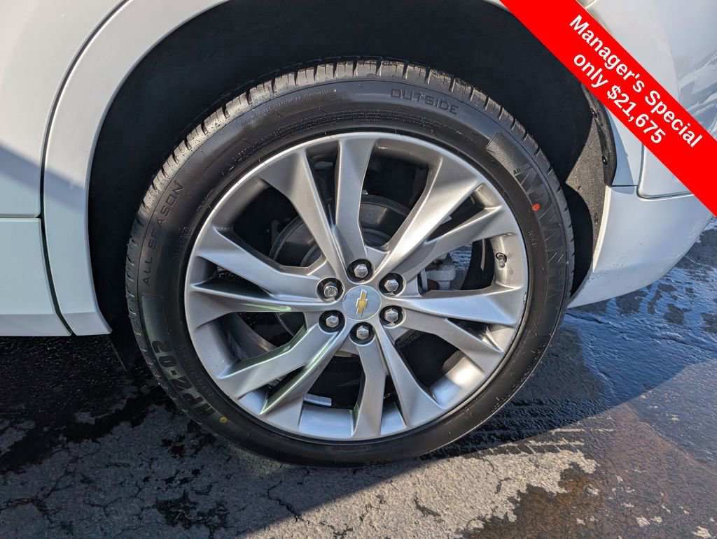 Used 2019 Chevrolet Blazer Premier w/ Sun and Wheels Package image 24