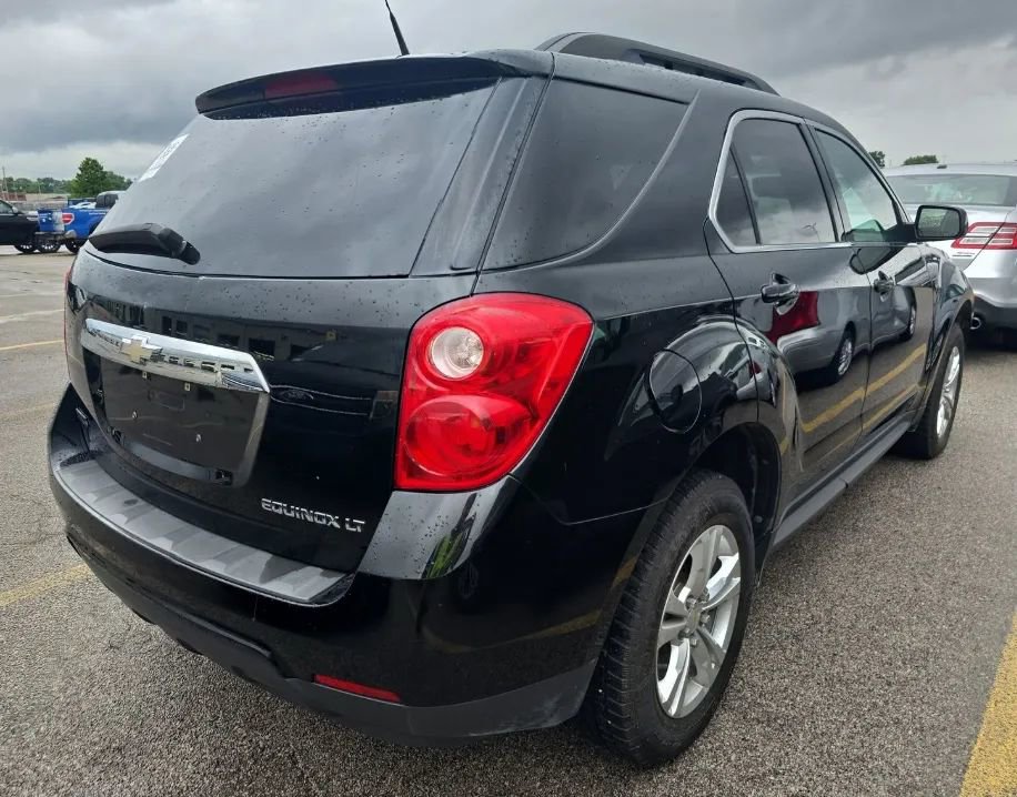 Used 2010 Chevrolet Equinox LT image 3