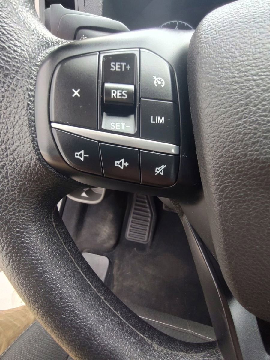 Used 2023 Ford Transit 350 XLT RWD image 17
