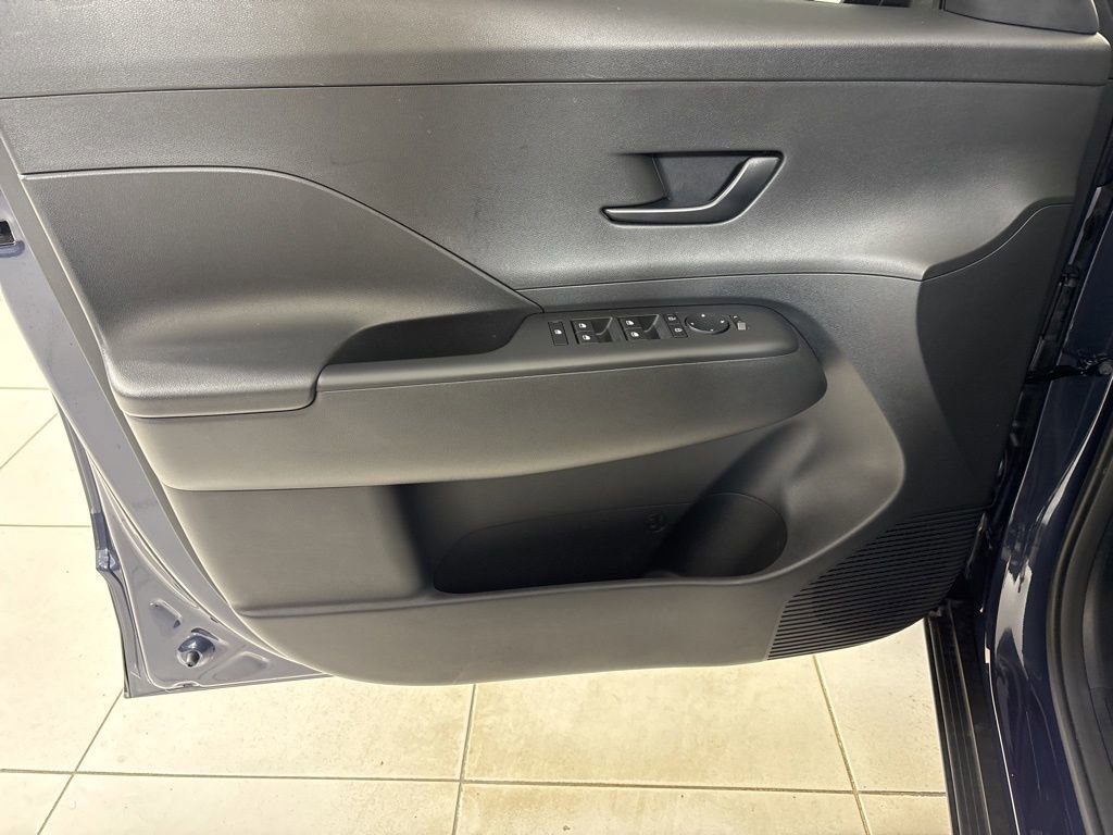 Certified 2025 Hyundai Kona SEL image 16
