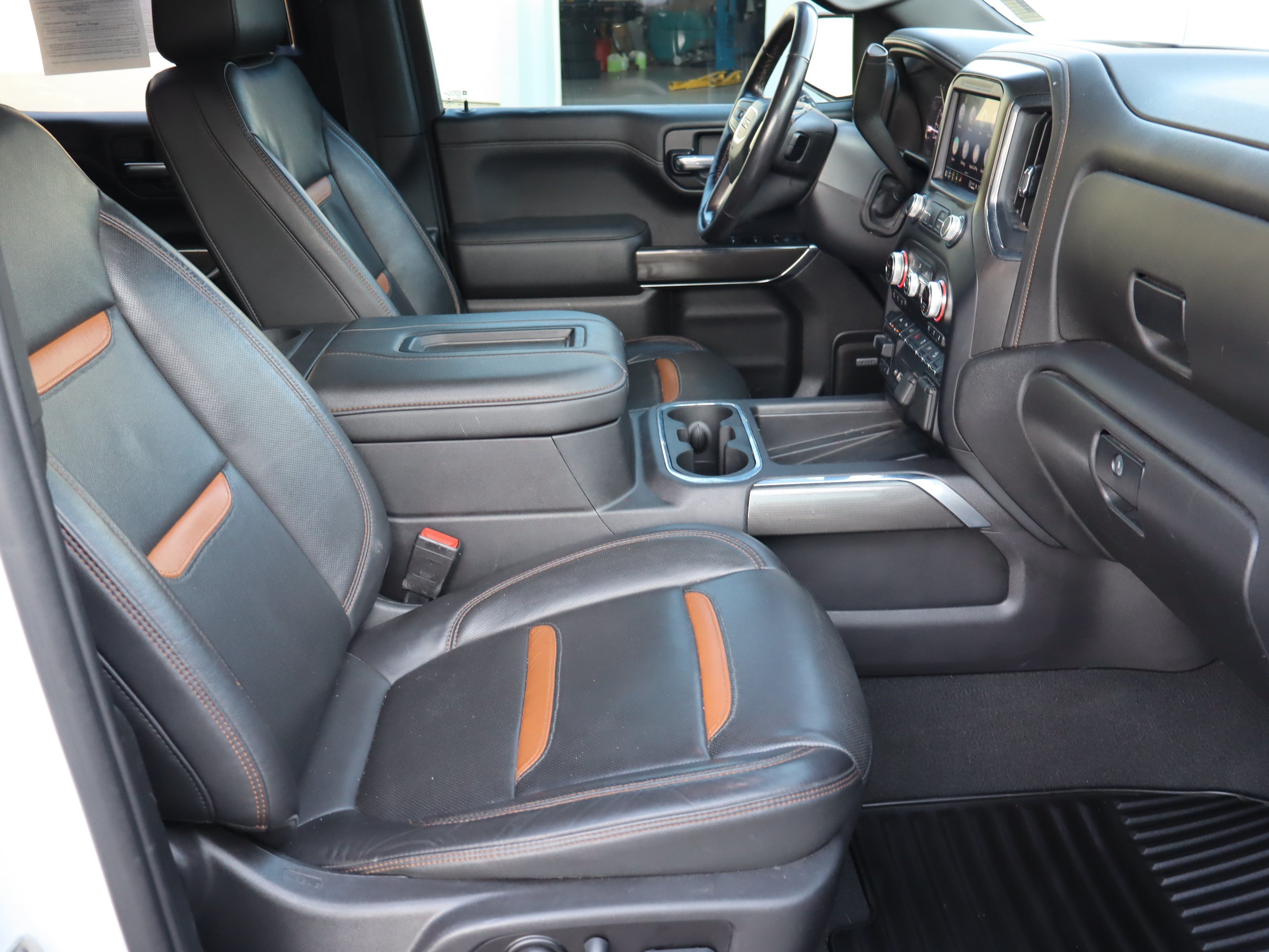 Used 2022 GMC Sierra 1500 AT4 w/ AT4 Premium Package AWD/4WD image 38