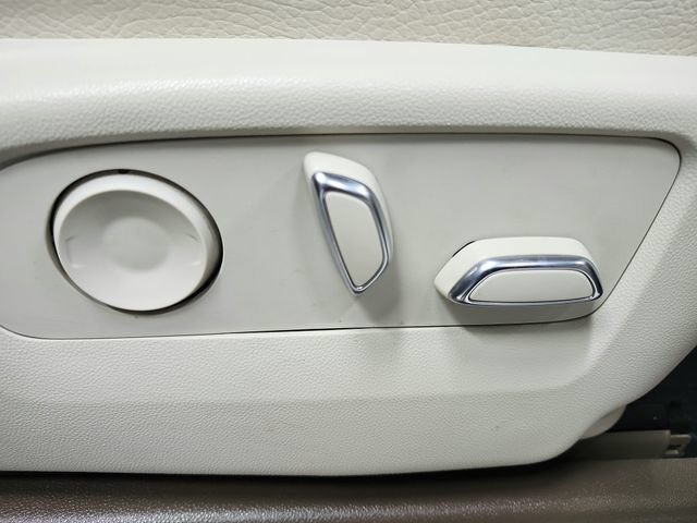 Used 2023 GMC Yukon Denali AWD/4WD image 49
